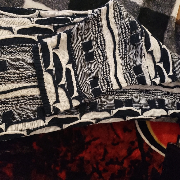 Coogi knit sweater. XXL🔥 - Picture 2 of 11